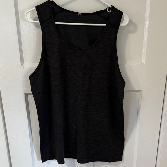 lululemon athletica Men's Charcoal Tank Top - Picture 1 of 3